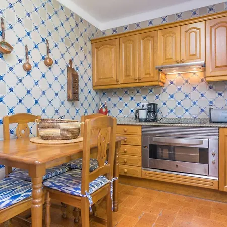 Calistro Villa *