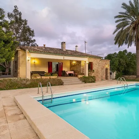Calistro Villa *