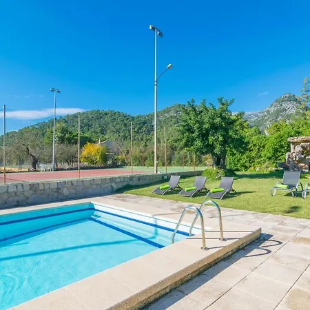 Calistro Villa *